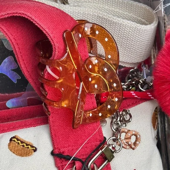 NEW! Viral MADDEN GIRL Carnival Food Gift Set - Tote + Bag Charms and Pouch! - Picture 3 of 7